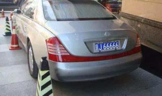 一个1百万人口的县级德邦转让,一台4米2货车,5台三轮车,转让费50万贵吗 2万货车挂百万豪牌